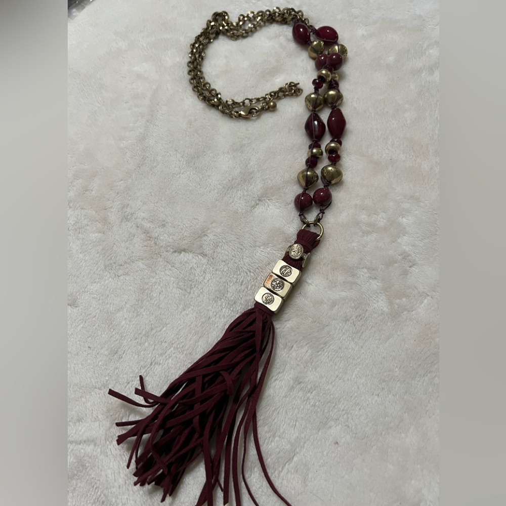 Burgundy gold acrylic statement beaded necklace chicos long tassel